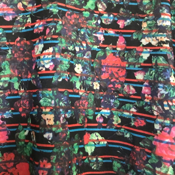 LuLaRoe Randy - Picture 3 of 5